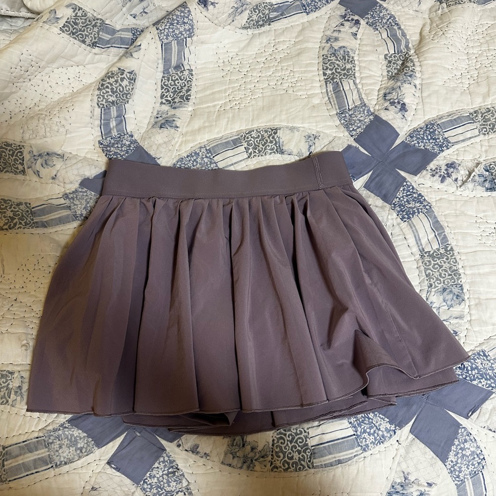 Aritzia TNA tennis skirt